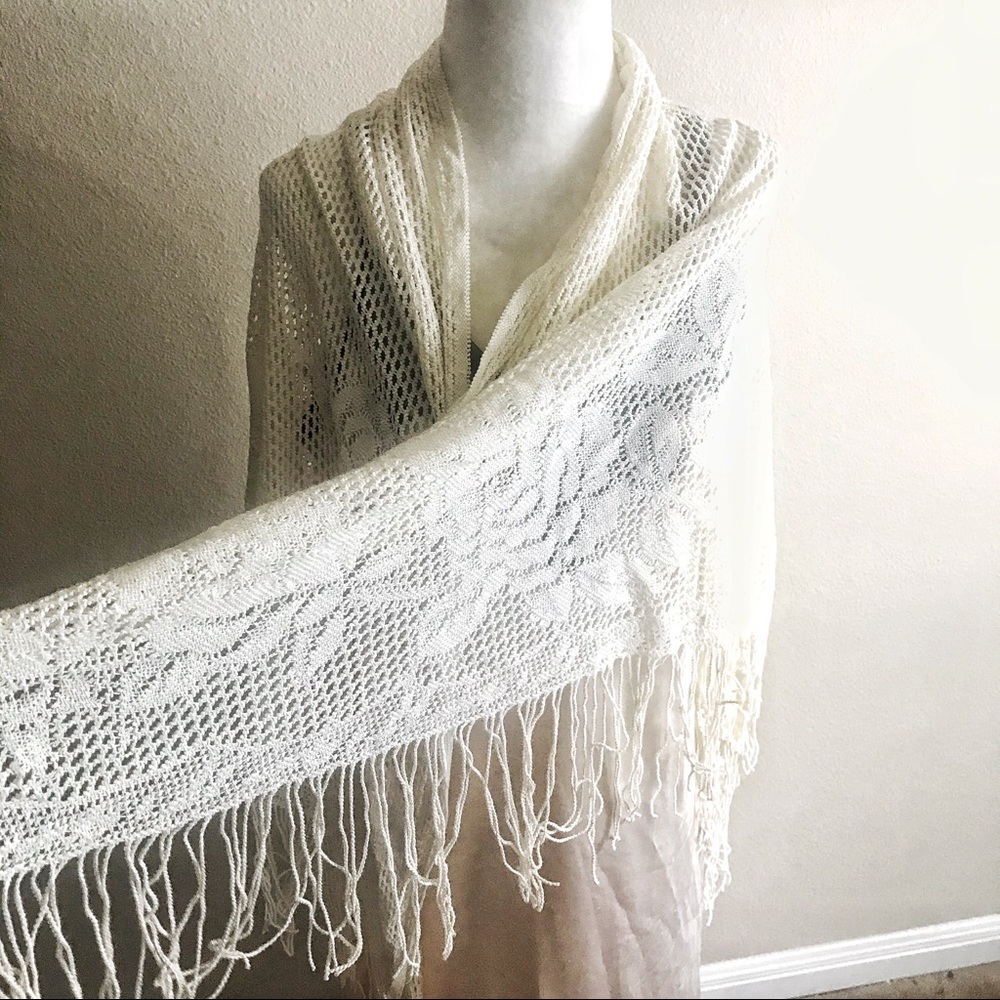 Vintage Rose Stitch White Wrap shrug